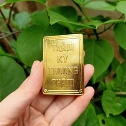 In logo tem kim loại chất liệu hợp kim - Mẫu 01