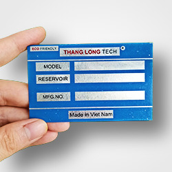 In tem mác máy động cơ bền đẹp