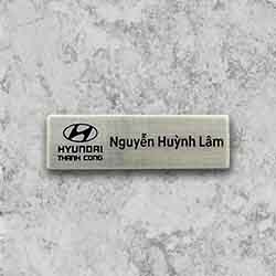Thẻ tên nhân viên cài áo đẹp - Mẫu 05